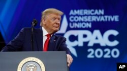 Ông Trump phát biểu tại CPAC năm 2020.